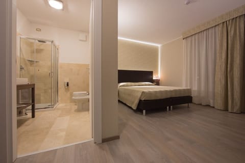 In-room safe, desk, free cribs/infant beds, free WiFi