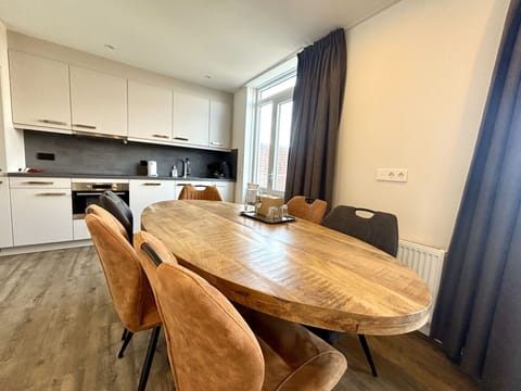 Washing Machine, Clothes Dryer, Laundry Room, Major Appliance, Laundry, Interior Design, Home Appliance, Flooring, Floor, Kitchen Appliance