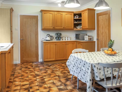 Kitchen/diner | Dyffryn Conin, Clynderwen