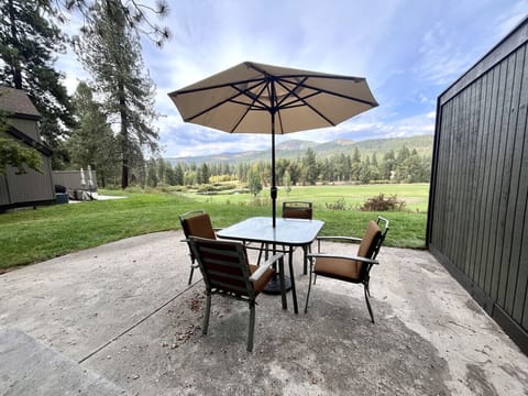 Enjoying the views while dining al fresco