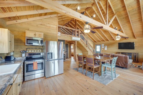 House (2 Bedrooms) | Interior