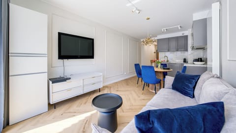 Apartament (8) | Living area | Flat-screen TV