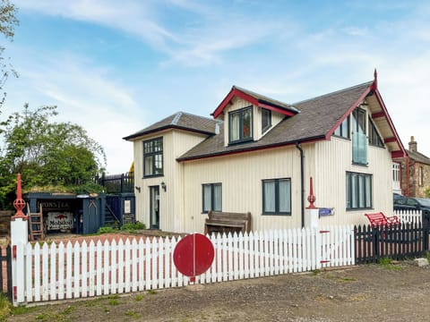 Exterior | The Loading Bay, Hassendean Station, near Hawick