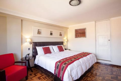 Junior Suite, Jetted Tub | In-room safe, blackout drapes, free WiFi, bed sheets