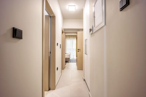 Explore your modern Athens apt.