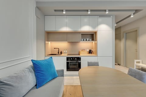 Comfort Apartment, Garden View | 2 bedrooms, iron/ironing board, free WiFi