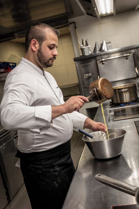 Breakfast, lunch, dinner served; French cuisine, alfresco dining