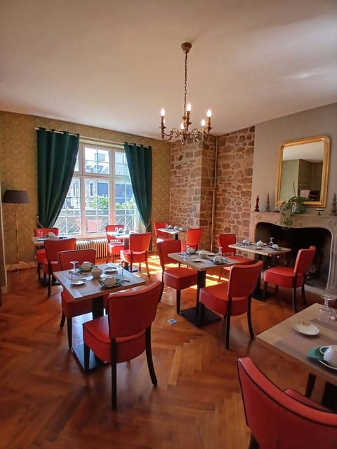 Daily buffet breakfast (EUR 12.00 per person)