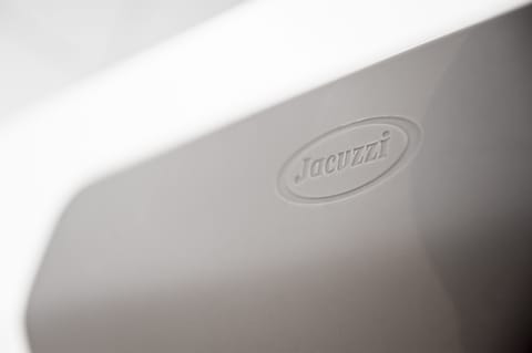 Premium Double Room, Hot Tub | Jetted tub