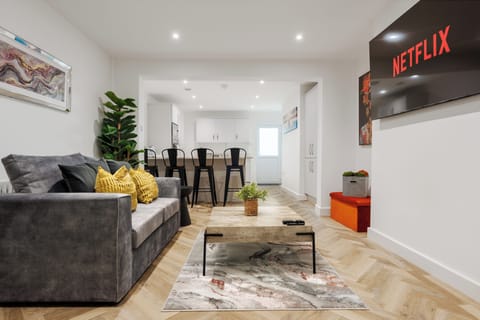 Comfortable Living Space featuring:
-1 large open-plan lounge/kitchen/dining area
-Lounge area near the front window, perfect for natural light and relaxing
-Smart TV with Netflix
-1 x small sofa bed