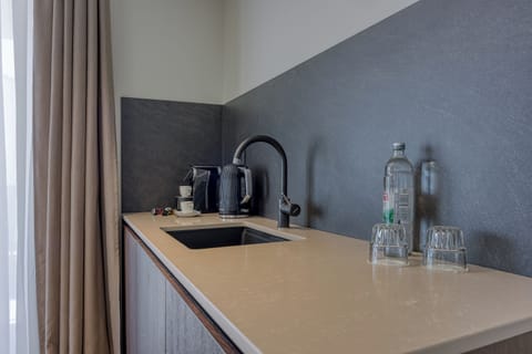 Superior Suite | Private kitchen