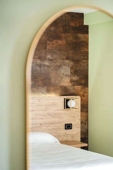 Classic Room, City View | In-room safe, desk, laptop workspace, blackout drapes