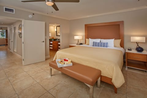 Suite, 1 Bedroom, Kitchen, Golf View | 1 bedroom, in-room safe, blackout drapes, iron/ironing board