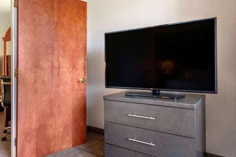 In-room safe, desk, blackout drapes, iron/ironing board