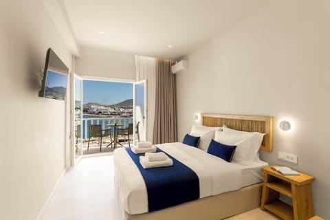 Superior Double Room, Balcony, Sea View | In-room safe, free WiFi