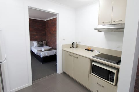 Standard Apartment, 2 Bedrooms, Kitchenette | Private kitchen | Fridge, microwave, electric kettle