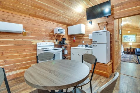 House (1 Bedroom) | Interior