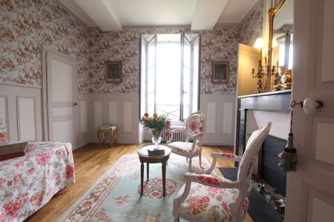 Mont Saint-Michel Room | Premium bedding, individually decorated, desk, free WiFi