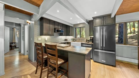 Beautifully upgraded kitchen