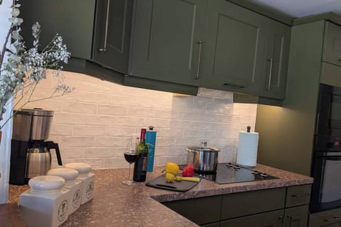 Well equipped kitchen