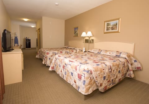 Standard Double or Twin Room, 2 Queen Beds, Non Smoking | Desk, iron/ironing board, free WiFi, bed sheets