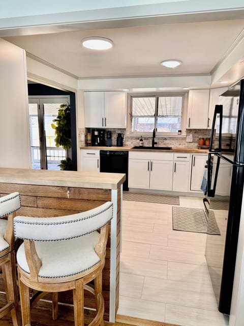 Walkthrough to Kitchen