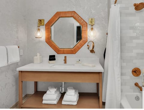 Family Double Room, 2 Double Beds, City View, Oceanfront | Bathroom | Shower, free toiletries, hair dryer, towels