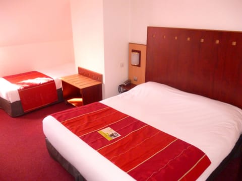 Standard Single Room (Air conditioning ) | In-room safe, desk, soundproofing, free WiFi