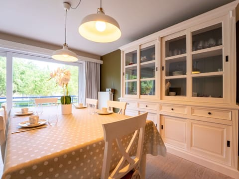 Wood, Furniture, Outdoor Furniture, Garden, Wood Stain, Hardwood, Plank, Outdoor Table, Landscaping, Chair