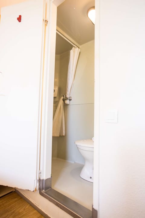 Desk, blackout drapes, free WiFi, bed sheets