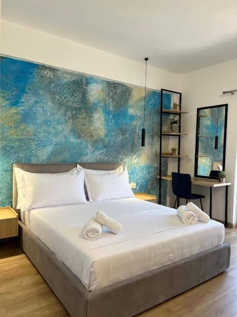 Triple Room, Balcony, Sea View | Desk, free cribs/infant beds, free WiFi, bed sheets