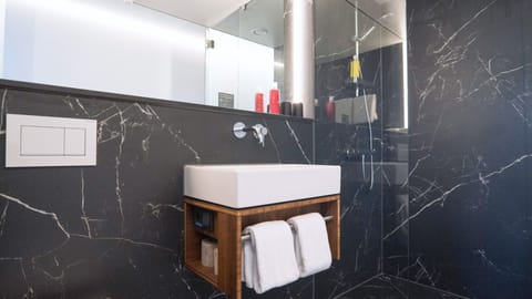 Comfort Double Room | Bathroom | Shower, hair dryer, towels, soap