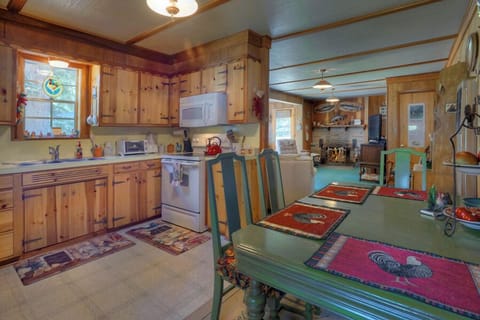 Dining Area in Kitchen