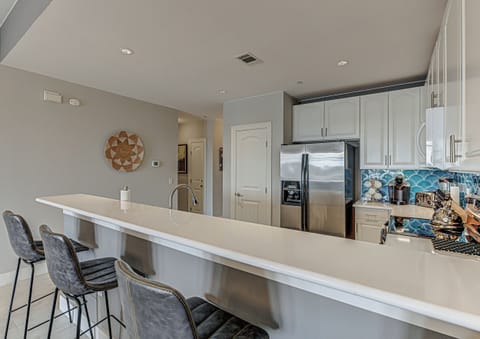 Additional counter seating