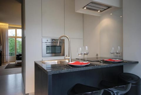 Apartment, 2 Bedrooms | Private kitchen | Fridge, microwave, stovetop, dishwasher