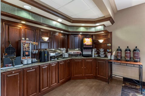 Free daily buffet breakfast