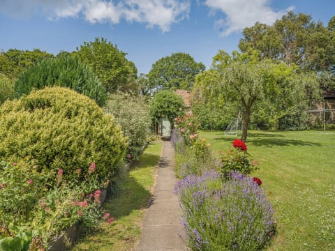 Garden | Winfields Manor, Prestonpans