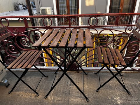 Comfort Apartment, 1 Queen Bed with Sofa bed, Air conditioning, City View | Terrace/patio