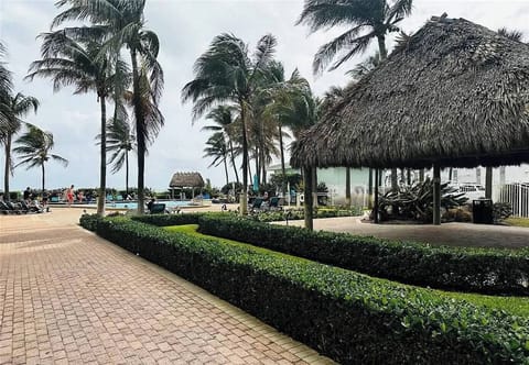 f89831a1-d017-44f2-83dc-340c9fe59ddb