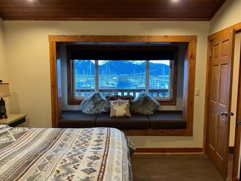 Executive Suite, 1 Bedroom, Marina View, Oceanfront | Premium bedding, individually decorated, individually furnished