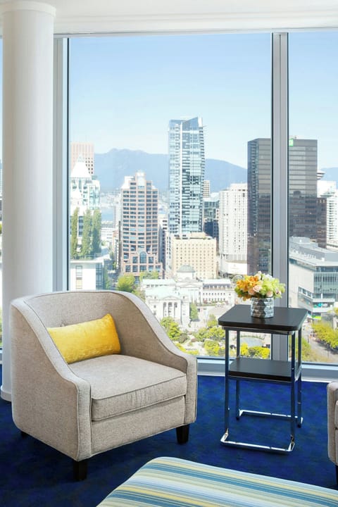 1 bedroom, premium bedding, down comforters, memory foam beds