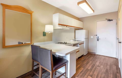 Studio, 1 Queen Bed, Accessible, Non Smoking | Private kitchen | Fridge, microwave, stovetop