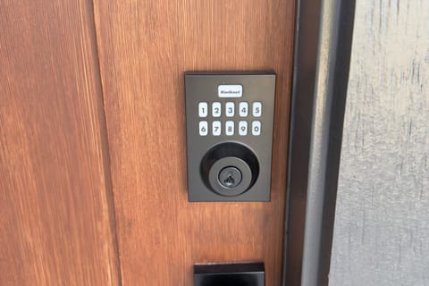 Smart Lock: Effortless entry awaits—your keyless adventure starts here