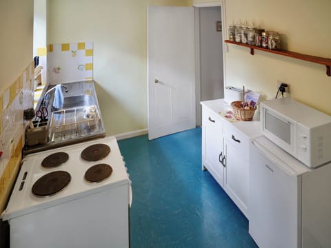 Kitchen | Pam’s Cottage, Cheltenham
