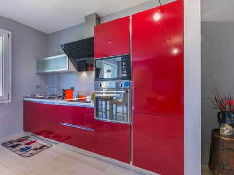 Outdoor Furniture, Home, Furniture, Door, Outdoor Table, Chair, Kitchen & Dining Room Table, Shade, Balcony, Porch