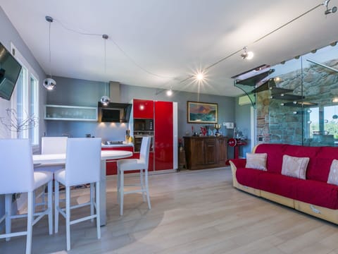 Outdoor Furniture, Home, Furniture, Door, Outdoor Table, Chair, Kitchen & Dining Room Table, Shade, Balcony, Porch