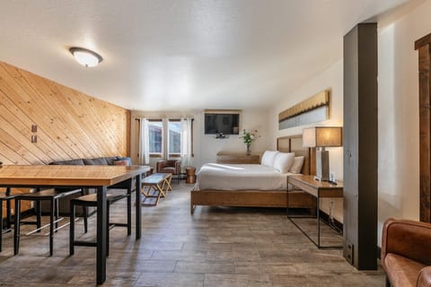 Studio, 1 Bedroom | Interior