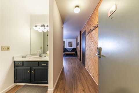 Condo, 1 Bedroom | Interior