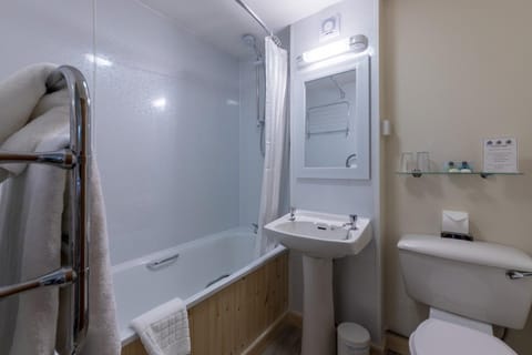 Combined shower/tub, hair dryer, towels, soap