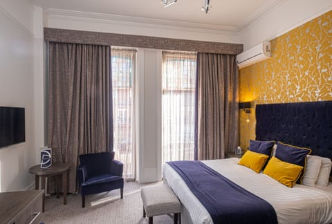 Superior Double or Twin Room (with Air Conditioning) | Hypo-allergenic bedding, desk, iron/ironing board, free WiFi